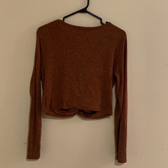 Forever 21 Long Sleeve Crop Top - Picture 5 of 5